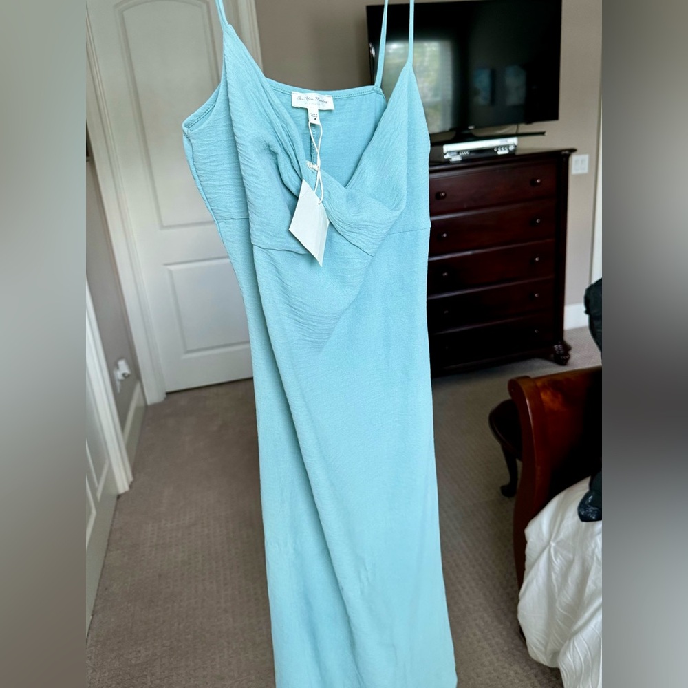 See you Monday turquoise long dress Size: M